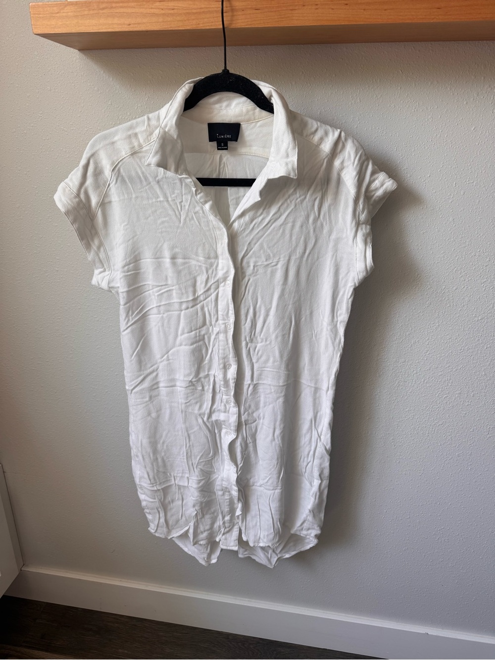 Lumiere White Short-Sleeve Button-Down Shirt